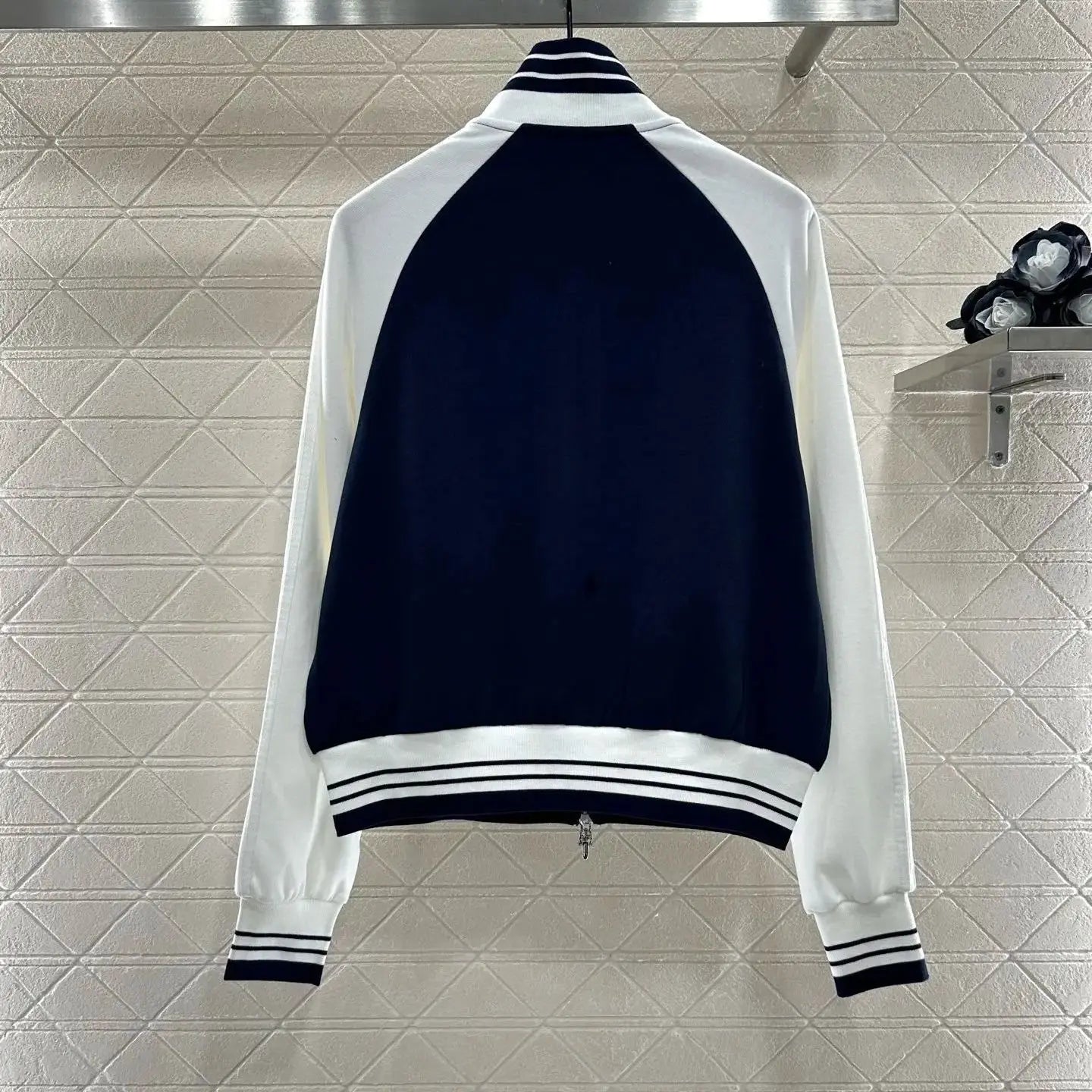 25 Autumn New zipper contrasting color coat and long pants set for women's casual sportswear, trendy and versatile two-piece set