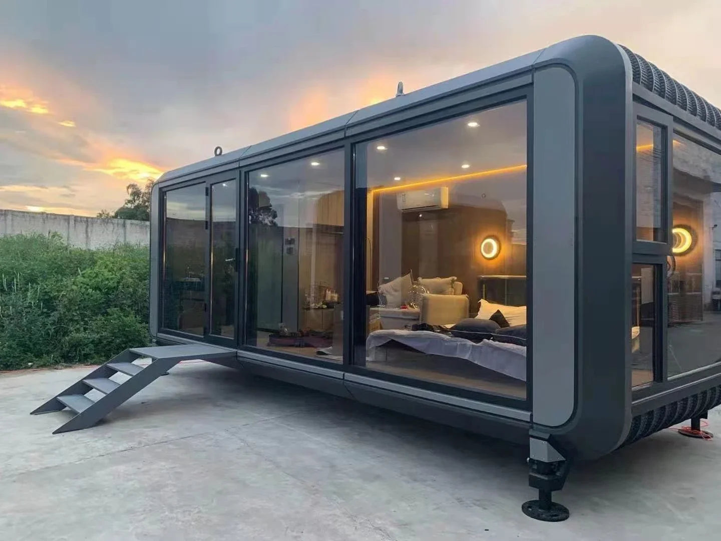 A for Apple Cabin 20Ft 40Ft Outdoor Modern Smart Prefab Tiny Capsule House Vila Shopping Mall With Kitchen