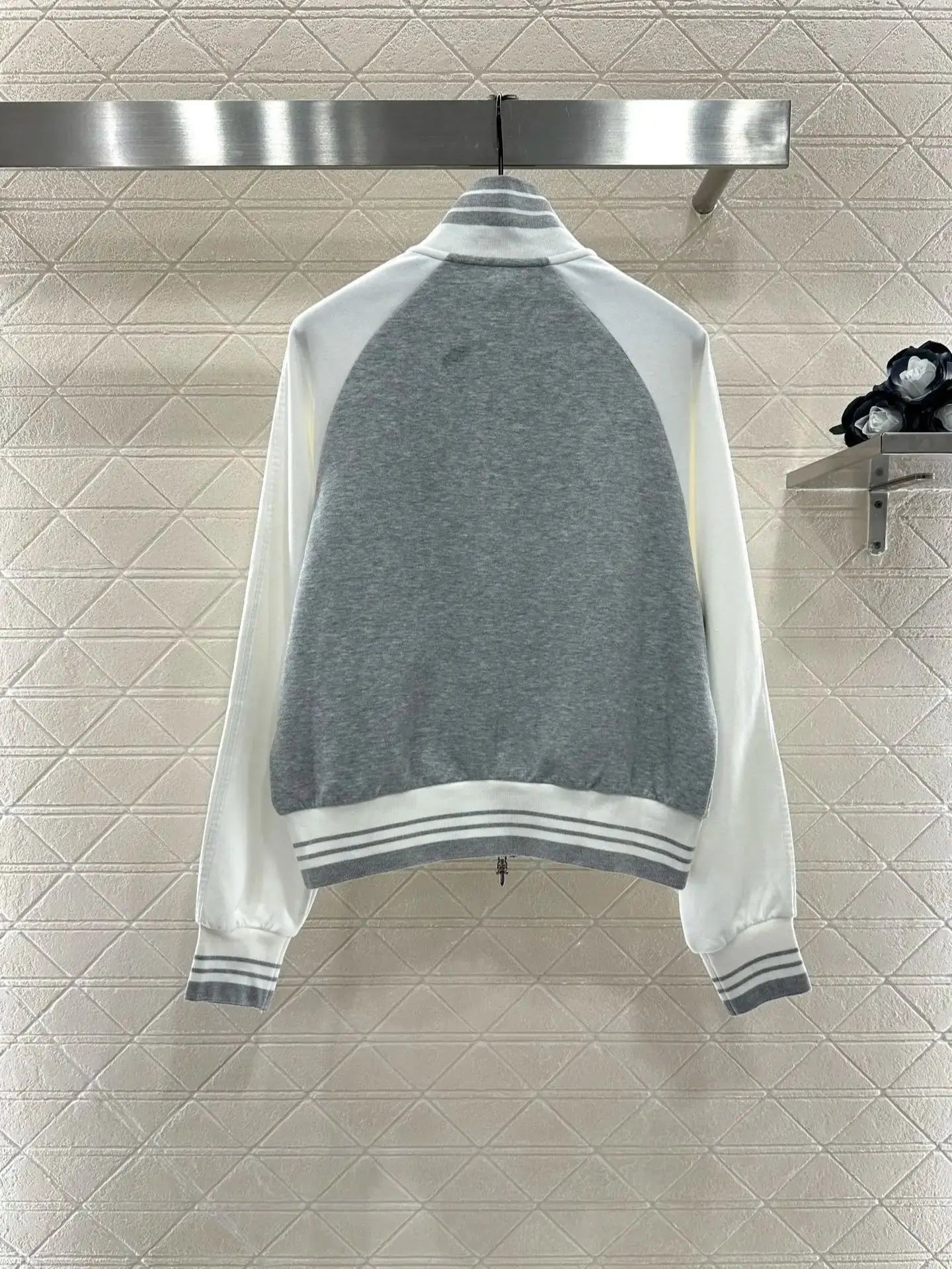 25 Autumn New zipper contrasting color coat and long pants set for women's casual sportswear, trendy and versatile two-piece set