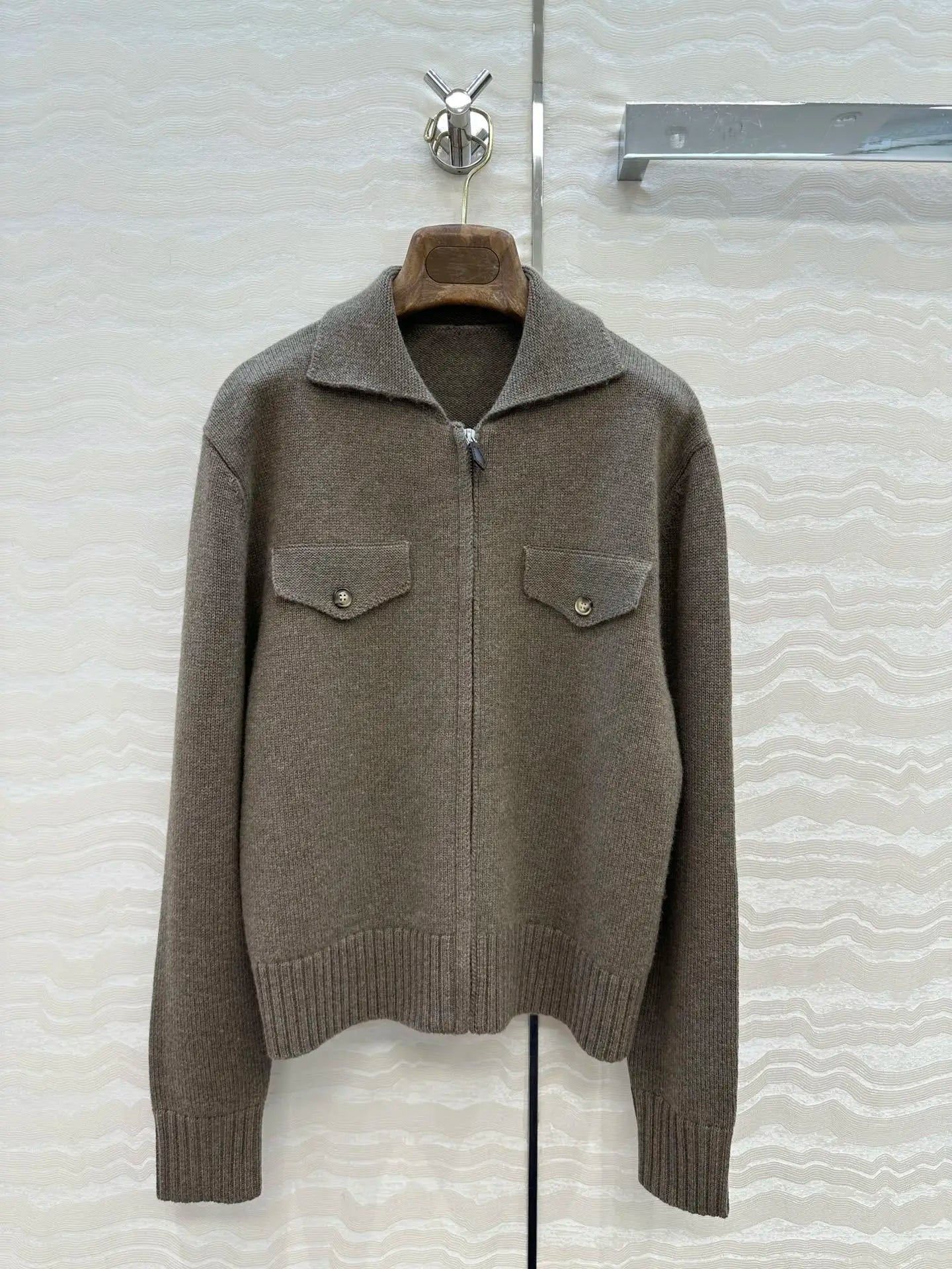 2025 new fashionable versatile lapel zipper knitted cardigan women autumn and winter loose slim sweater jacket tops women