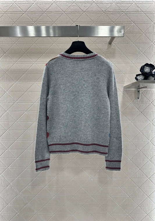 Autumn/Winter Wool V-Neck Diamond-Pattern Embroidered Knit Pullover Features Rich Color Combinations And Distinct Layered