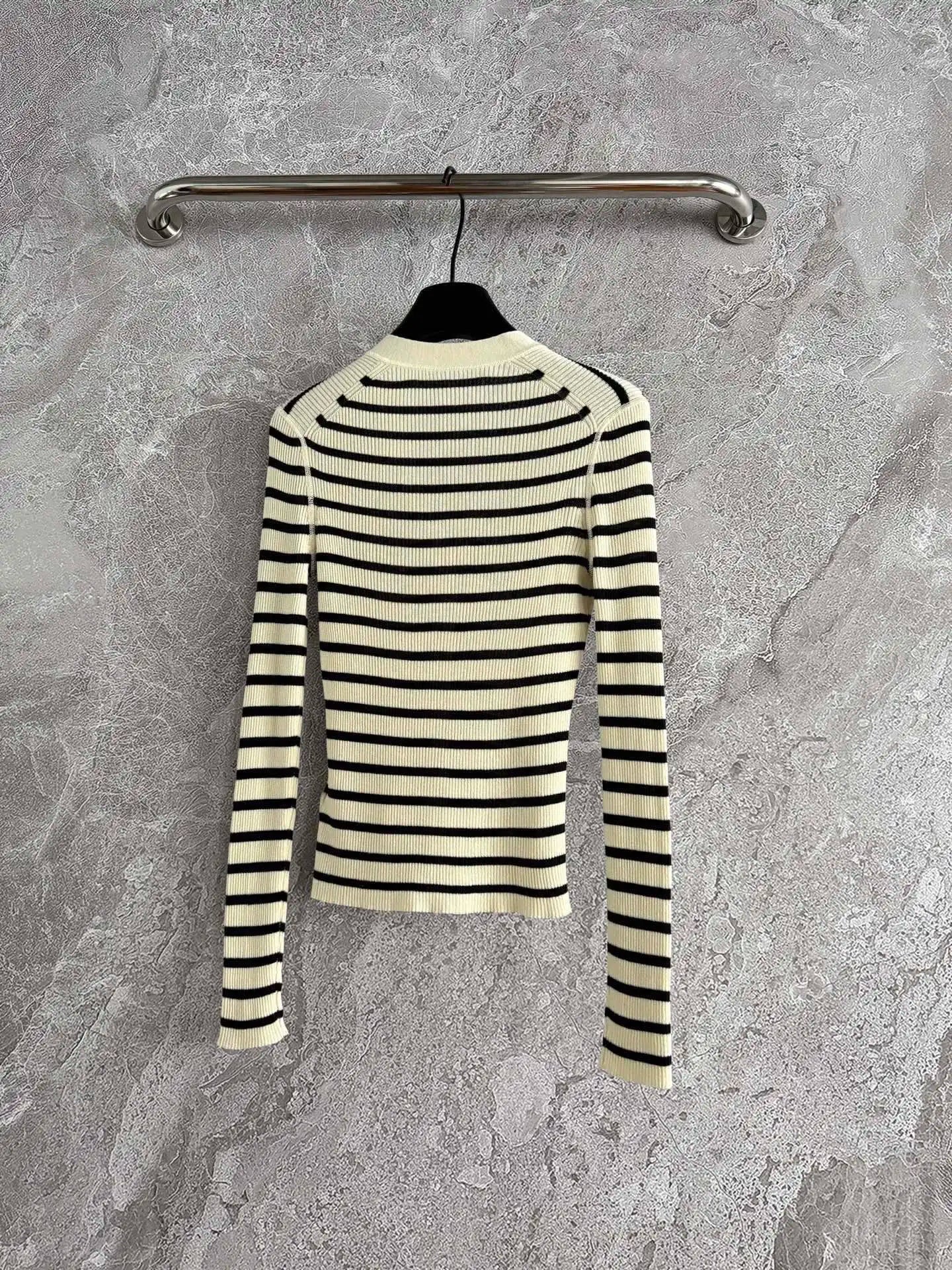 2025 Autumn and Winter New Striped Knitted Cardigan Linen Silk Blended Stretch Knitted Fabric Silver Pearl Buttons