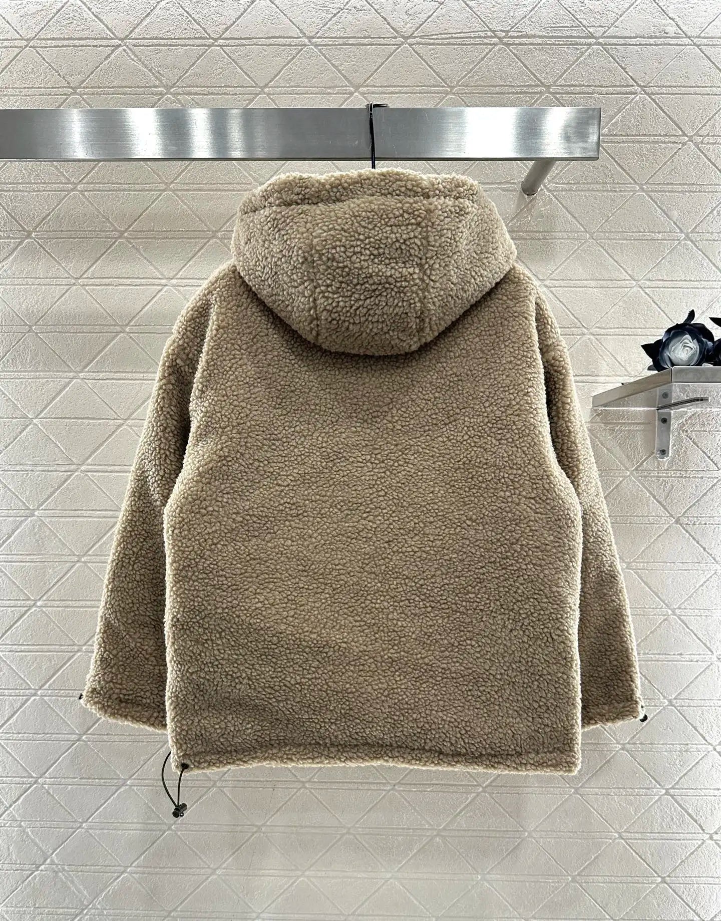 2025 Autumn And Winter New Kpop Women Clothes Hooded Teddy Lamb Down Lined Waterproof Nylon Treated Jacket