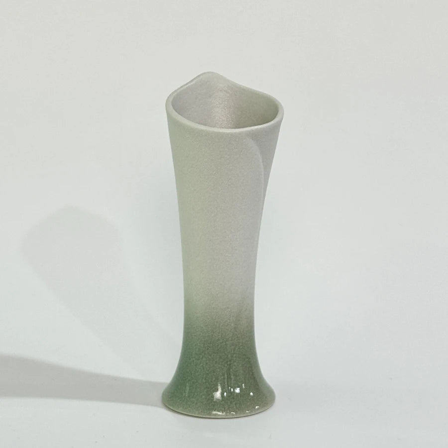 Ceramic vases, small vases for home decoration, modern farmhouse decoration vases, dining table and living room decoration