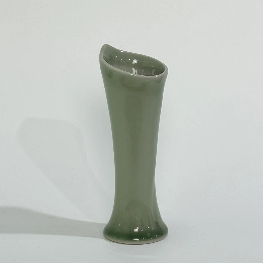 Ceramic vases, small vases for home decoration, modern farmhouse decoration vases, dining table and living room decoration