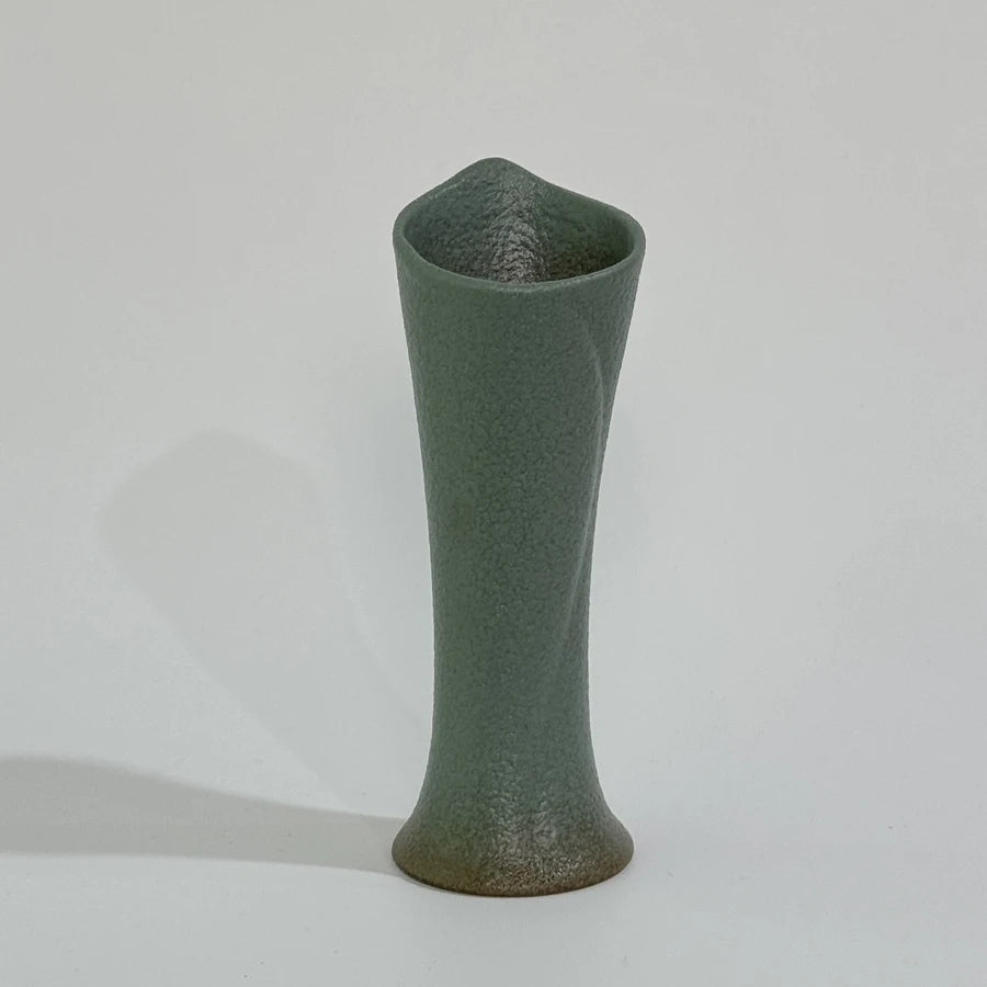 Ceramic vases, small vases for home decoration, modern farmhouse decoration vases, dining table and living room decoration